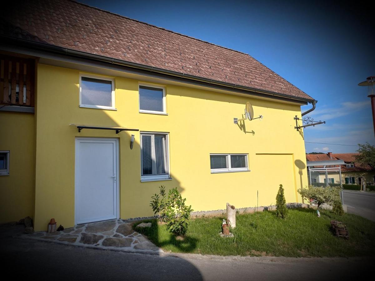 Gasthof Wachmann Ferienwohnung ヴァイツ エクステリア 写真